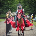 Barocka damer och tornerspel på Skoklosters slott tornerspel svärd slott skoklosters slott skokloster riddarspel riddare lans hästar damer barocka damer barock 