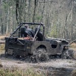 Offroad Rörken December uteiskogen skogskörning skogen rörken offroad lerkörning lera jeep flyger 