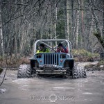 Offroad Rörken December uteiskogen skogskörning skogen rörken offroad lerkörning lera jeep flyger 