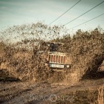 Offroad Sandlycke December vattenkaskader vatten skogskörning sandlycke offroad lerigt jeep 