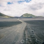 Island 2016   Dag 5 waterfall vattenfall väg snow snö sheep mountain Jökulsárlón island is iceland icelagoon ice fjäll fell får berg asfalt 